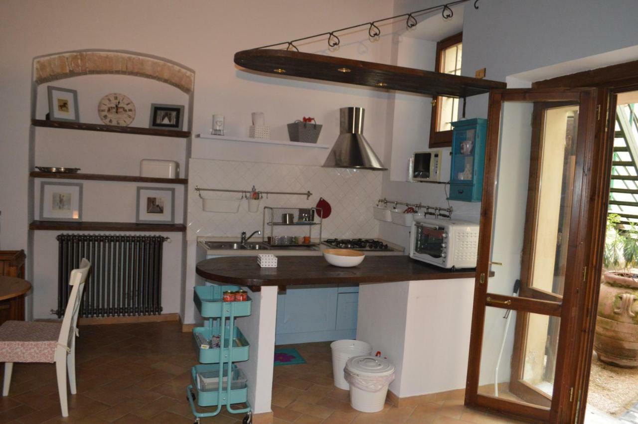 Appartamento In Centro Spoleto Exteriör bild